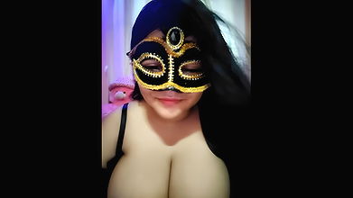 Stripchat-Public.Show-f-Venessa_123-2024.07.28.114204