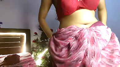 Stripchat-Public.Show-c-kaira_noughty-2024.08.29.191104