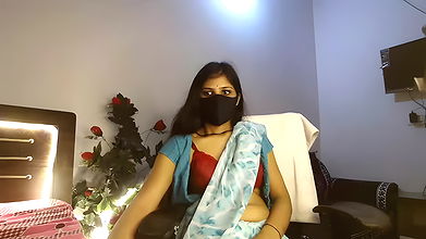 Stripchat-Public.Show-c-kaira_noughty-2024.08.26.181703