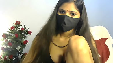 Stripchat-Public.Show-c-kaira_noughty-2024.07.02.182802