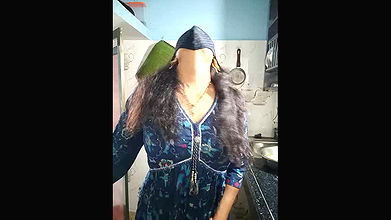 Stripchat-Public.Show-c-Hot—anu-2024.09.05.034110