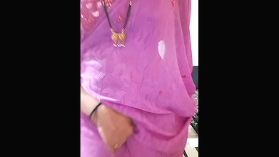 Stripchat-Public.Show-f-khushikhushi-2024.05.28.184226
