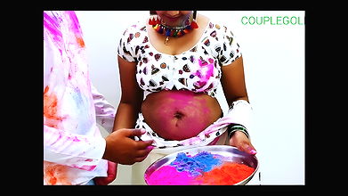 Happy Holi bhabhi ji ghar par koi nahi hai jab tak hamari chudai ho jaye