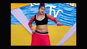 Sexy belly girl hot dance