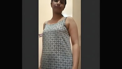 Simran Punjabi Girl Nude Selfie