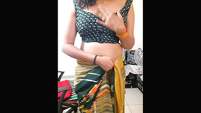 Stripchat-Public.Show-f-khushikhushi-2024.08.15.072901