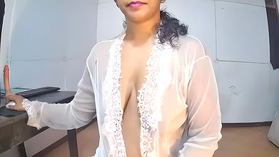 Stripchat-Public.Show-c-naughtyjaanu-2024.05.05.141503