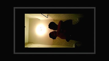desi couple in bathroom se