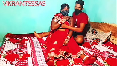 Usha bhabhi ne aapne devar k sath suhagrat manaya