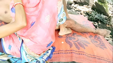 A desi was alone in forest whene boy there and fucking her very hard, A wife and husband fucking so beautiful in forest