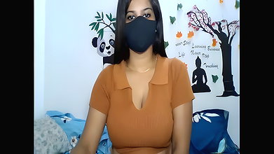 Stripchat-Public.Show-c-sparkling_queen-2024.08.16.165204