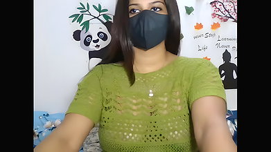 Stripchat-Public.Show-c-sparkling_queen-2024.08.06.061937