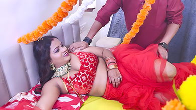 Hot Indian Desi Newly Married Bhabhi First Suhagrat Night in Clear Hindi Audio