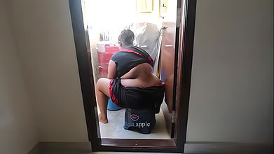 Jerking infront of Tamil maid Swathi