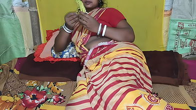 Bhabhi Love Licking Banana