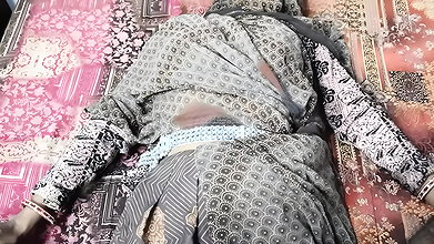 Desi village gaon ki bhabhi ke sath Kiya doggy style mein full night sex