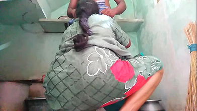 Desi Priyanka Aunty Nice Blowjop Sex