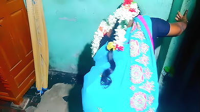 Tamil Aunty House Owner Romance