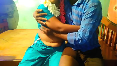 Tamil Jasmine Flower Aunty Pressing Big Boobs