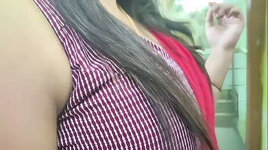 Vaishnavy half saree hot navel lick romance with Sharun Raj, Mallu couple hot half saree removal romance with navel lick