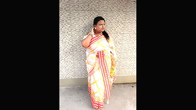 Horny Babe Showing And Fingering