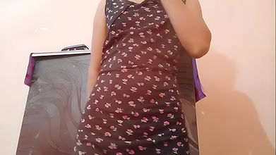 Thandi Me Chut Ki Garmi Sant Krti Bhabhi