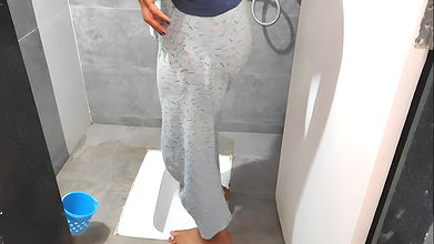 Komal had accompanied him into the bathroom to pee.