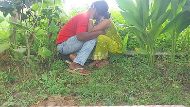 Indian Forest Garden Nearby My House Garden Out Side Hot Deshi Girl Fucking – Sucking Big Cook Blowjob