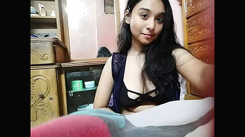 Horny GF Giving Blowjob Fingering 5 Clip