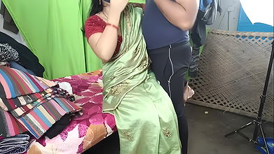 Virgin Bhabhi with big boobs was fucked by her friend on the bed