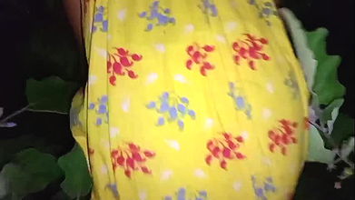 Outdoor Desi Hot Bhabhi Big sexy ass