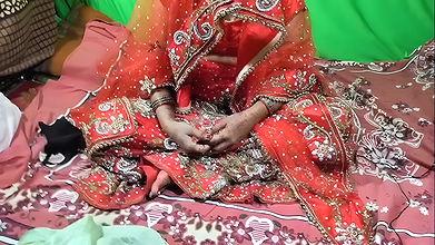 Fast Night Beautiful Indian Wife and Husband Fucked in Suhagraat