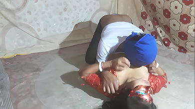 Hot Indian Housewife Invited Her Boyfriend at Home and Fucked Her