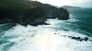 Bogata milf z ogromnymi dużymi cyckami zerżnięta przez masażysty w domu w jej luksusowej willi