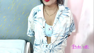 Indyjska college loszka Pinky sprawdziła wytrzymałość penisa przed podróżą poślubną i świetnie się pieprzyła