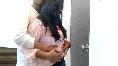 W dniu wakacji pieprzyć seksowną żonę Sariki pieska jebanie