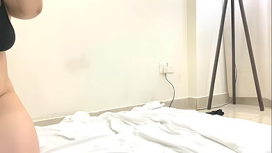 Wielki tyłek mamuśka macocha chciała jeździć pasierbem kutasem i uzyskać impregnację kremówka, zanim jej mąż wróci do domu