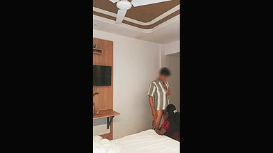 Świeżo poślubiona indyjska macocha zerżnięta przez pasierba, bardzo gorące jęki