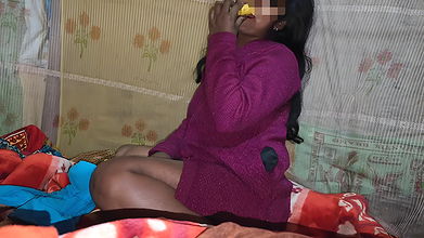 Desi hot semadarling said banana bhi pichak gaya mere pussy ki garam mein