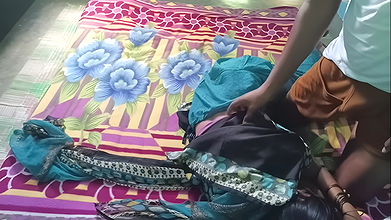 My husband put a cucumber in my pussy and made me feel very comfortable