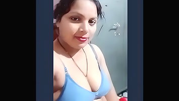 Desi Superb Cutie Booby Bhabhi