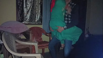 Biwi ke Jane k bad Apni saali ko raat me bulake pehli baar gaand maari