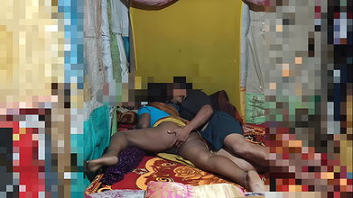 Desi Hot stepsister ko dulhania bana kar Zabardasti Chudai ki Hindi audio