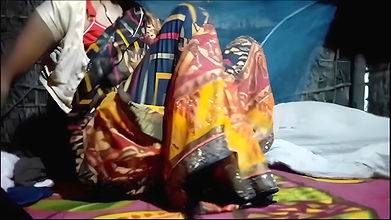 desi bhabhi ko jhopri me chudai kiya