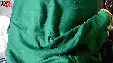 Desi Indian bhabhi ki mast chudai bhabhi ne muh me pani liya