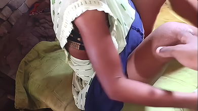 Indian Bengali Husband Wife First Time Chut Chudai Kiya Paroshi Devar Hot Bhabhi Video Viral (Hindi Audio Suman Aunty’s Desi Sex)