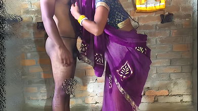 Indian Desi dehati housewife apne husband ka land chus ke bur chudwai(Bhabhi licked her brother in law’s dick and got fucked)hin