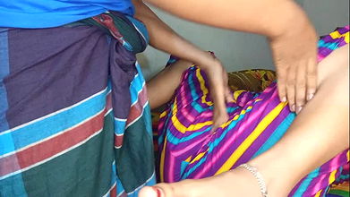 Pussy Licking Close Up – Amateur Licking Pussy for The First Time