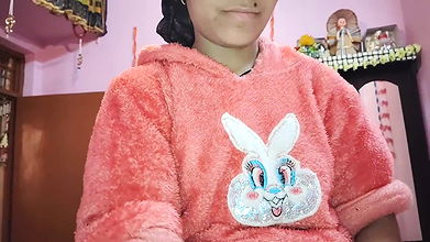 Hindi audio – Pussy hit before bathing