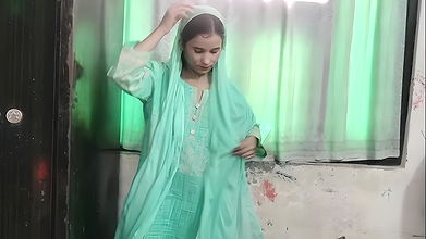 Makan malik ne kiraye ke badle bhabhi ki chut leli